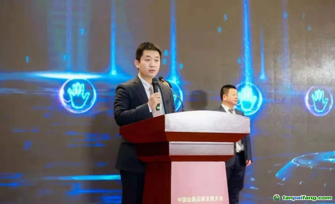 宣言主要從牢固樹立綠色低碳發(fā)展理念、加大支持綠色低碳技術(shù)展示應(yīng)用、完善綠色低碳會(huì)展標(biāo)準(zhǔn)體系、打造綠色低碳會(huì)展產(chǎn)業(yè)鏈、充分發(fā)揮綠色低碳會(huì)展示范引領(lǐng)作用五個(gè)方面發(fā)出倡議，共踐行業(yè)綠色發(fā)展之路。